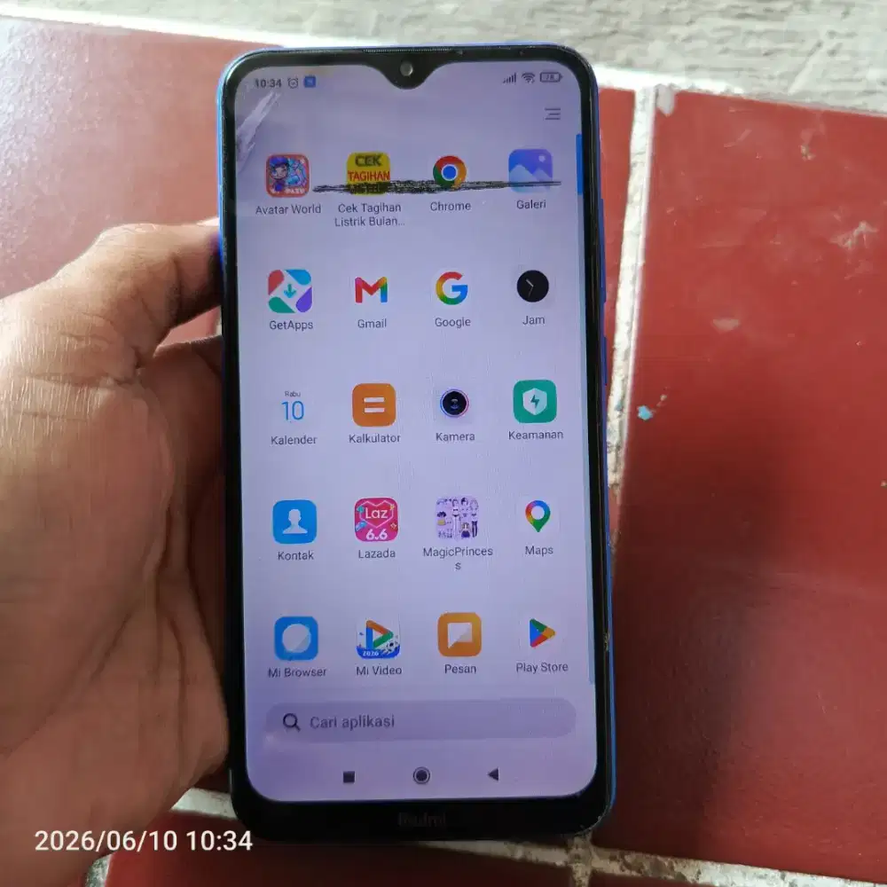 Xiaomi 8a pro 2/32 minus lcd garis