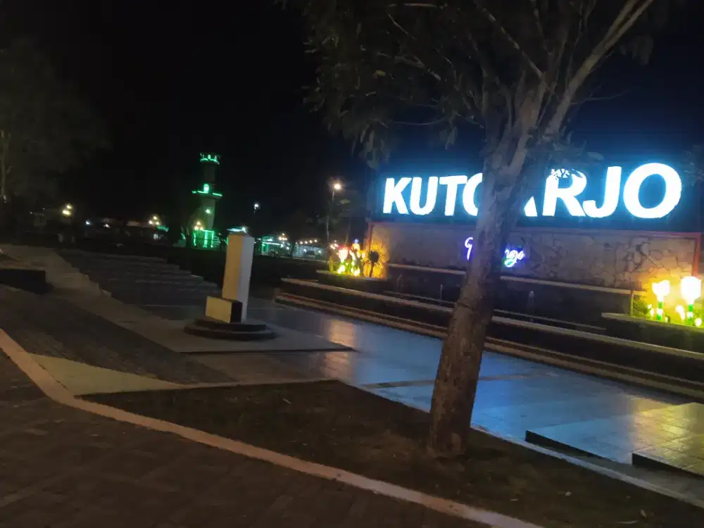 Menerima supir panggilan area Purworejo