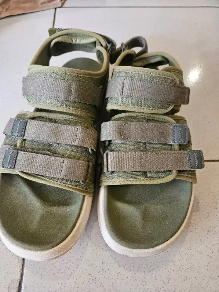 PUMA sepatu sandal size 45