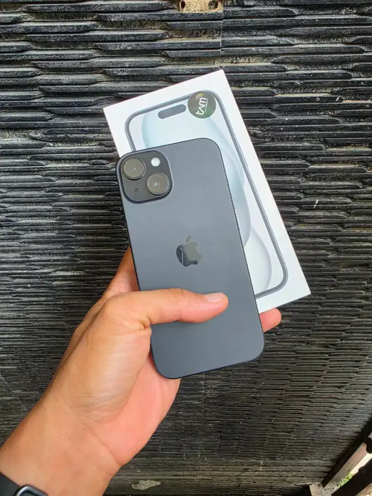 Iphone 15 128 ibox bh 99 garansi panjang