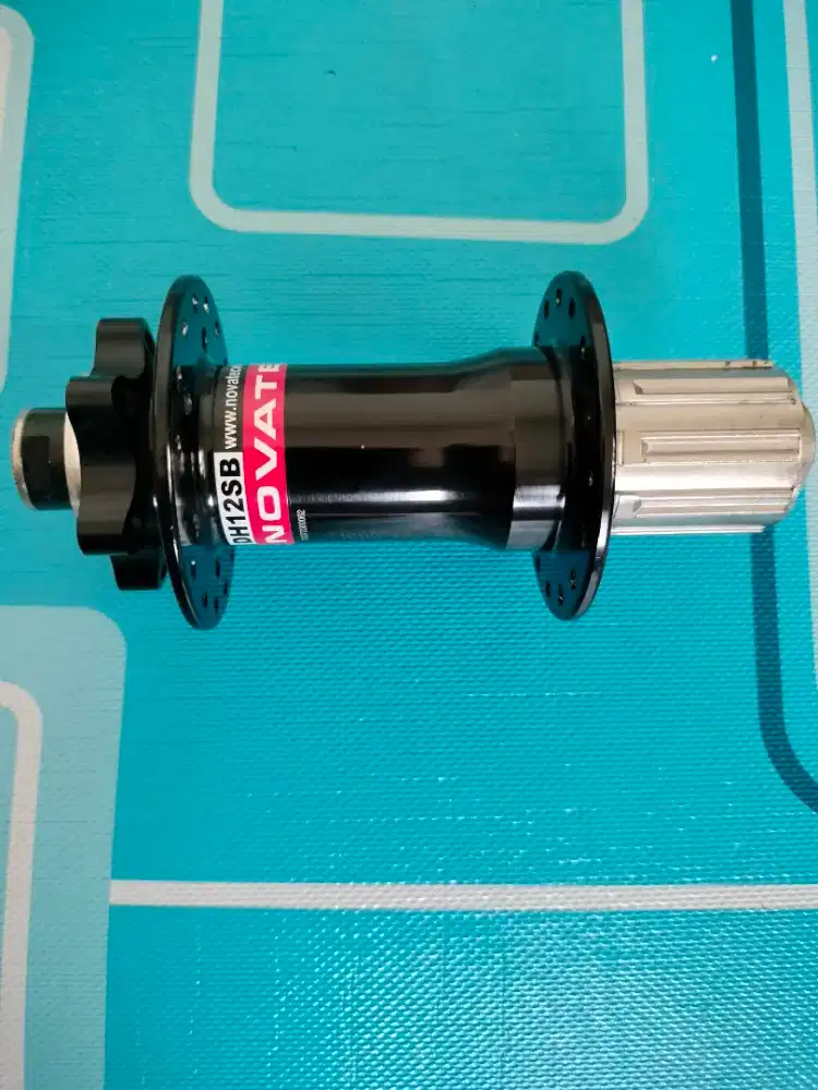 Hub Novatec DH12SB 6 BOLT 32 holes axl 12x150 2nd