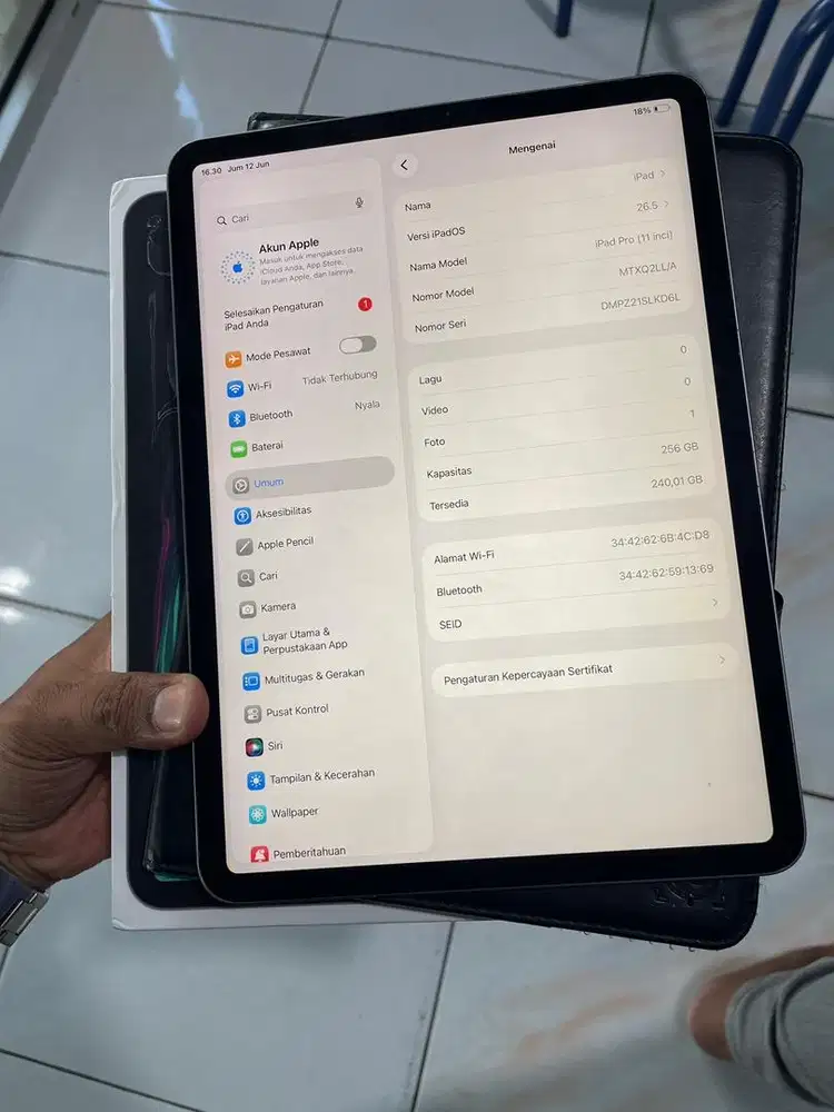 Ipad 11 pro 256 lengkap