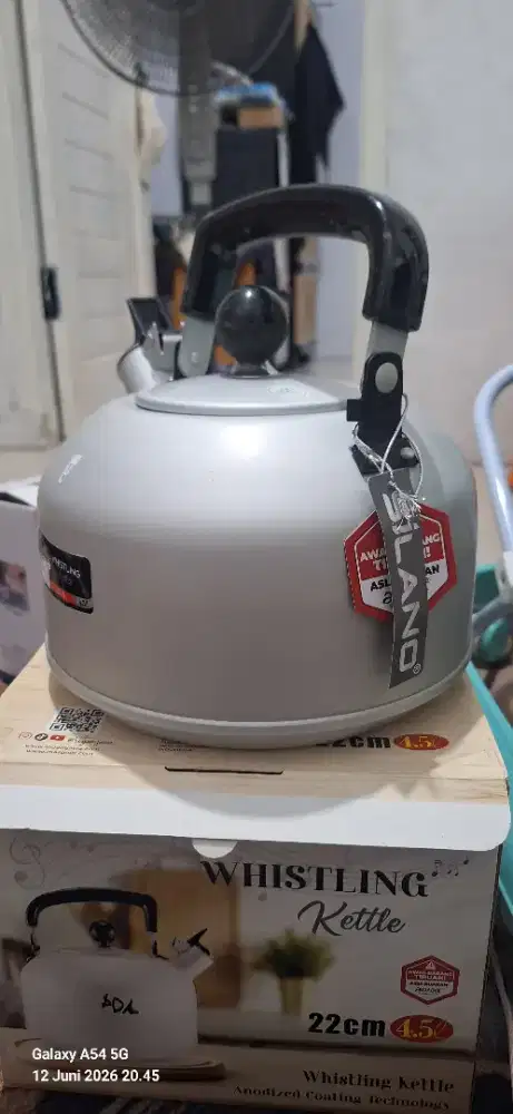 Kettle Ceret Tempat Air Minum
