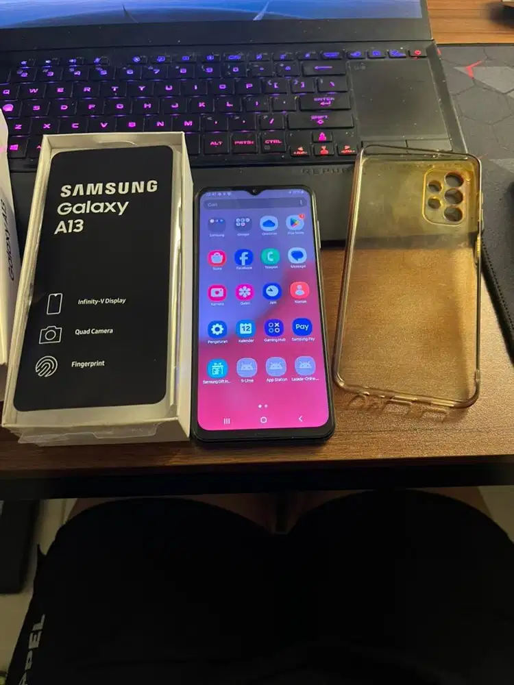 Samsung A13 4/128 like new