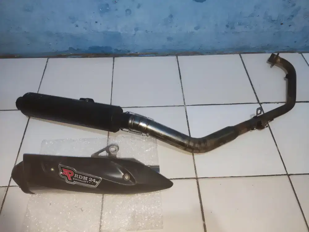 Kenalpot untuk motor CB 150 R Led, tipe CKD Fu, Rob1, full set