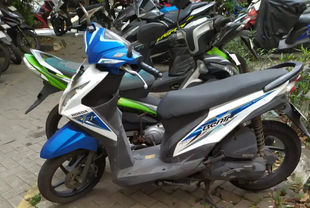 Jual Honda Beat ESP FI tahun 2015 km rendah