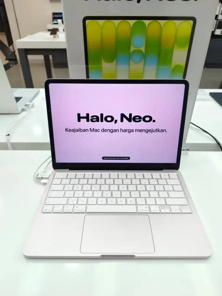 MACBOOK NEO 256GB WARNA BLUSH