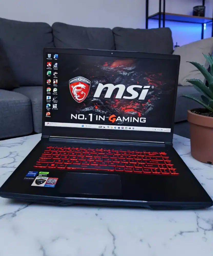 LAPTOP MSI Thin-GROVE MULUS LIKE NEW GEN 12 DUAL VGA NVIDIA RTX 3050