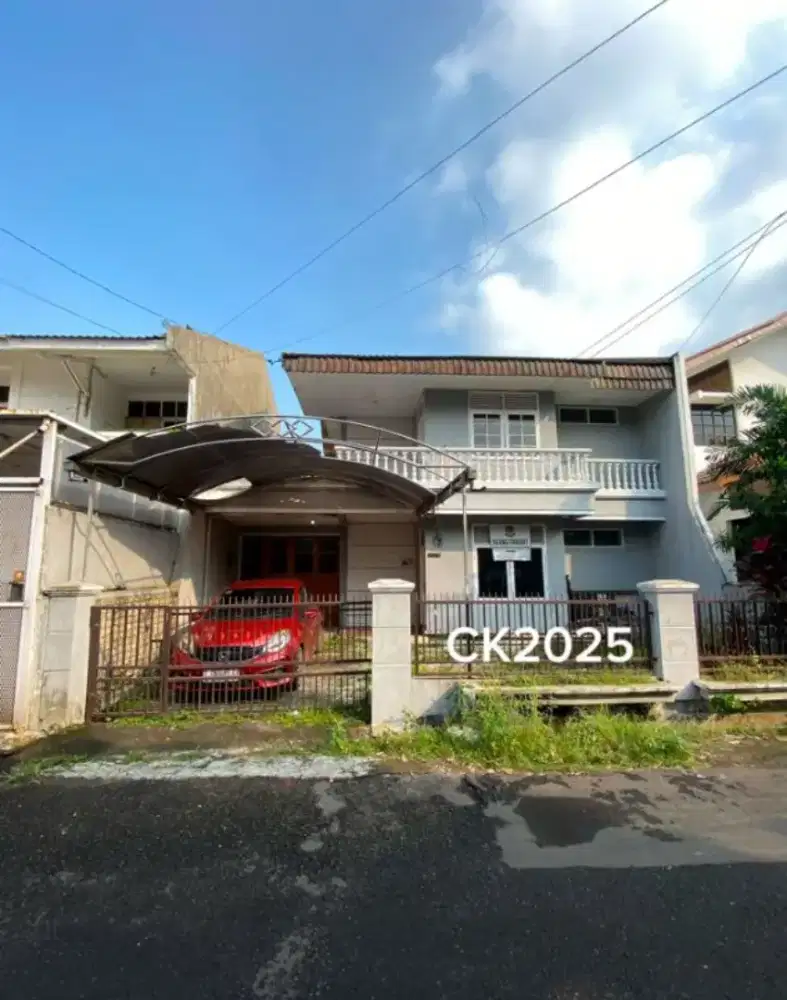 Dijual Cepat
Rumah 2 Lantai
Komp. Jati Indah I Buah Batu
Kota Bandung
