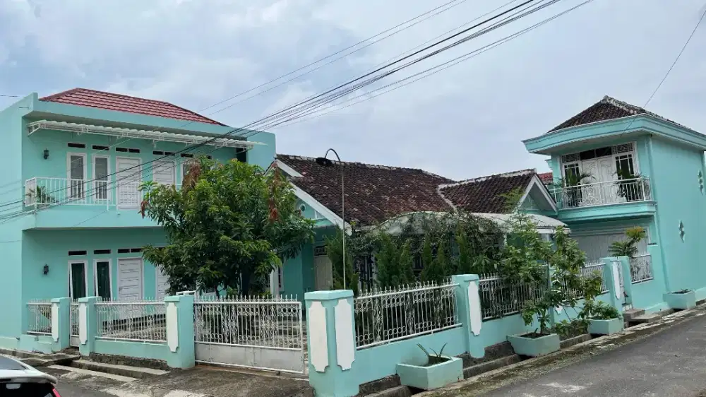 Rumah + kosan 2 lantai Sekitaran Kampung Baru Unila
