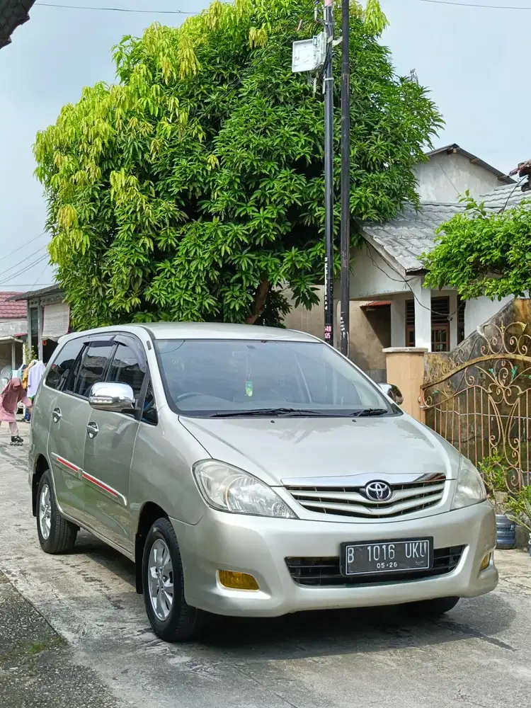 Toyota Kijang Innova G 2.0 Manual 2011 (Bensin)