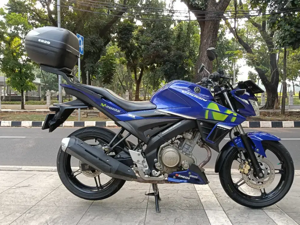 DIJUAL CASH NEW YAMAHA VIXION MOVISTAR THN 2017 PJK IDUP SIAP PAKAI