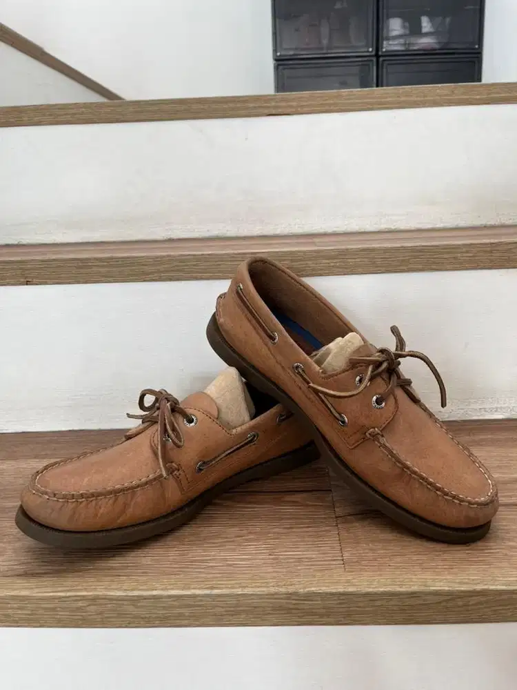 preloved sepatu laki laki merk sperry