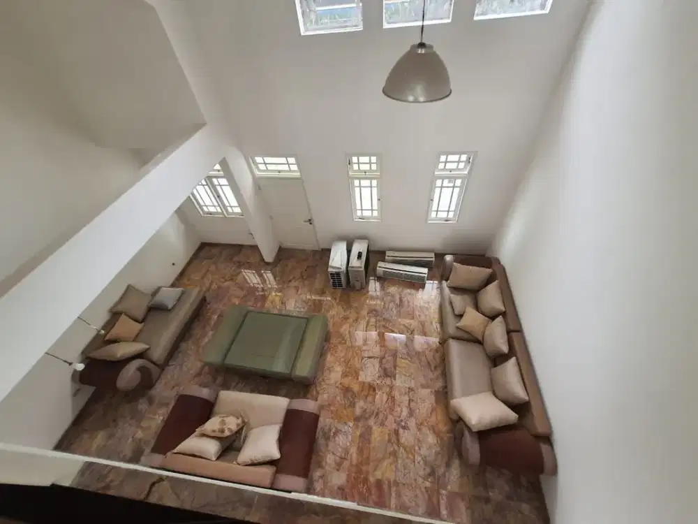 Dijual Rumah Pantai Sanur Ancol, Uk 10x25, Semi Furnished, Setifikat