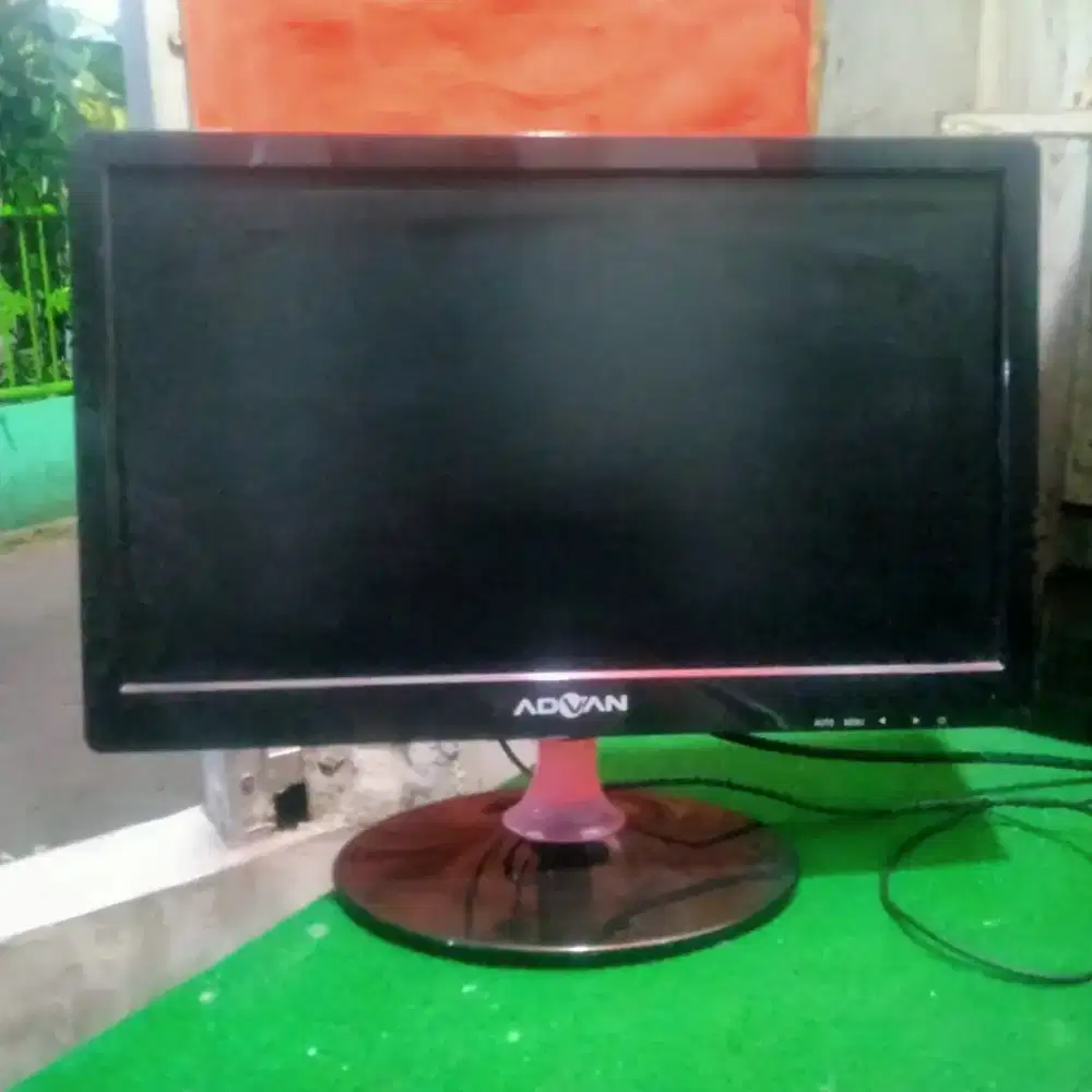LEd advance 16inc for PC