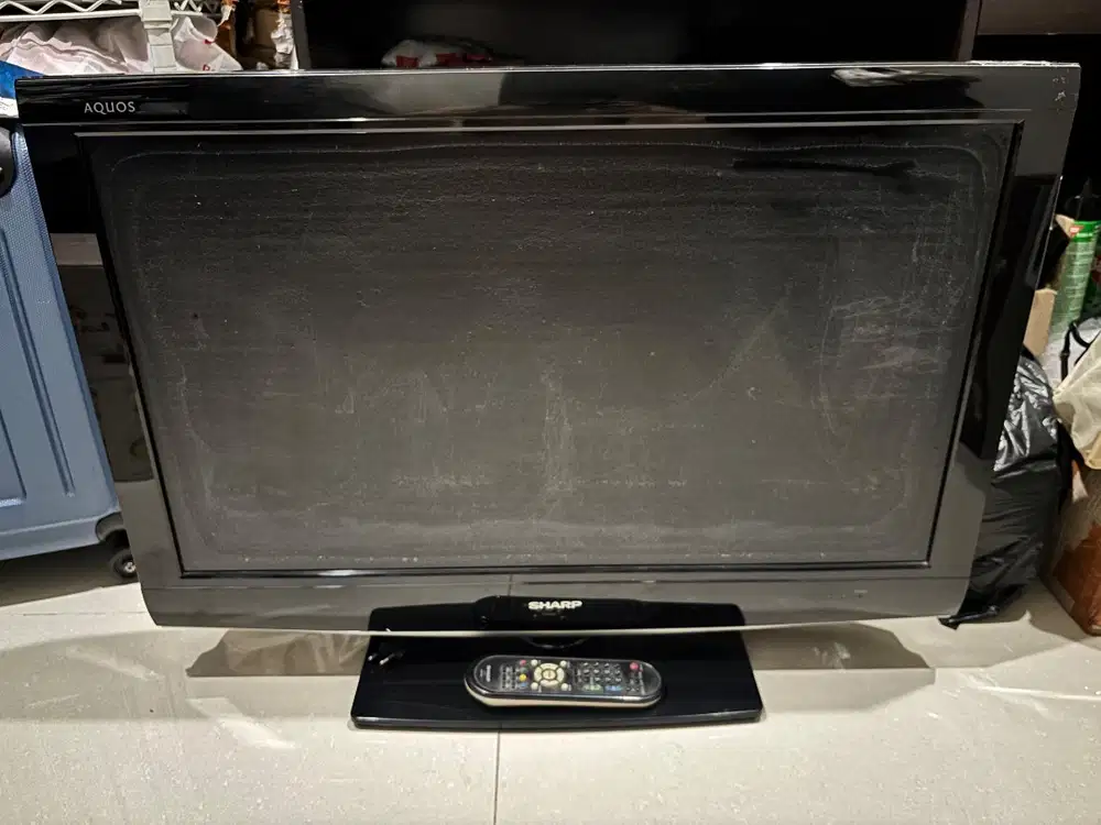 TV LCD SHARP 32”