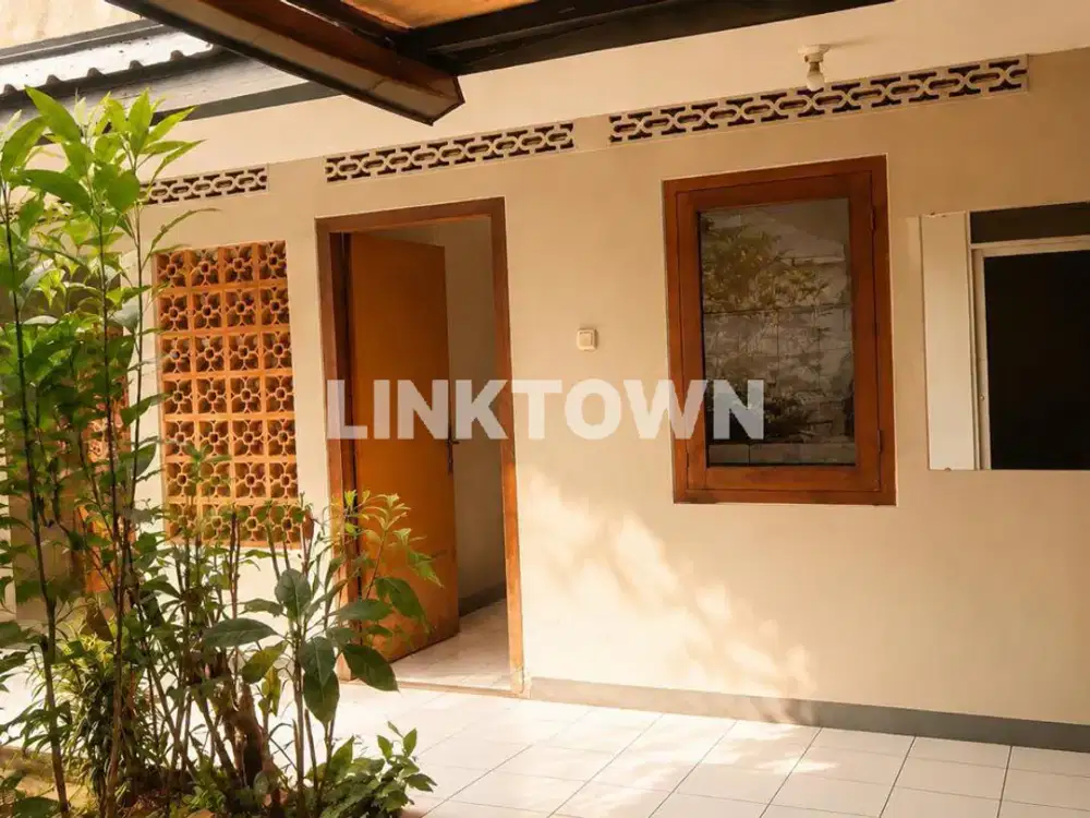 Dijual Rumah Komersial Cocok untuk Perkantoran, Bank, Klinik di Ciptomangunkusomo Surakarta