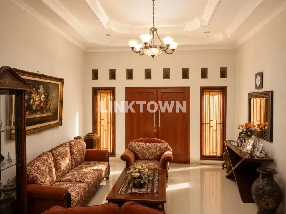 Dijual Full Furnished Nego Rumah Siap Huni 2 Lantai di Krapyak Pucangan