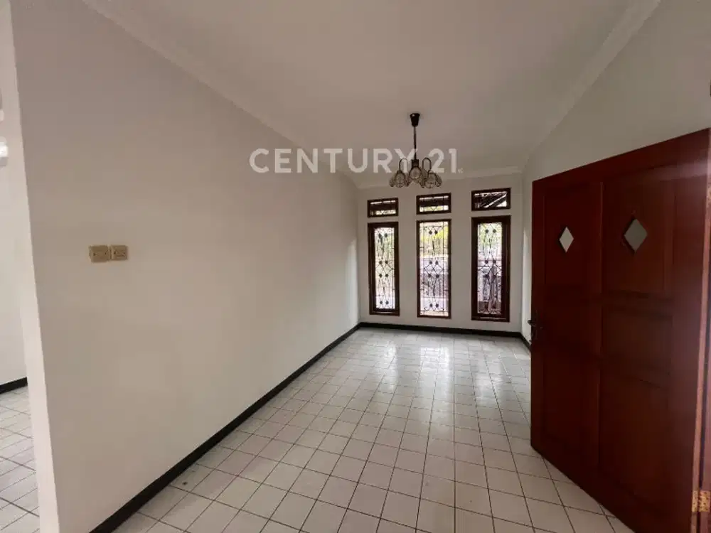 Rumah Siap Huni Lingkungan Tenang  Arcamanik