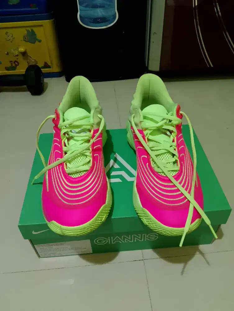 Jual sepatu basket second