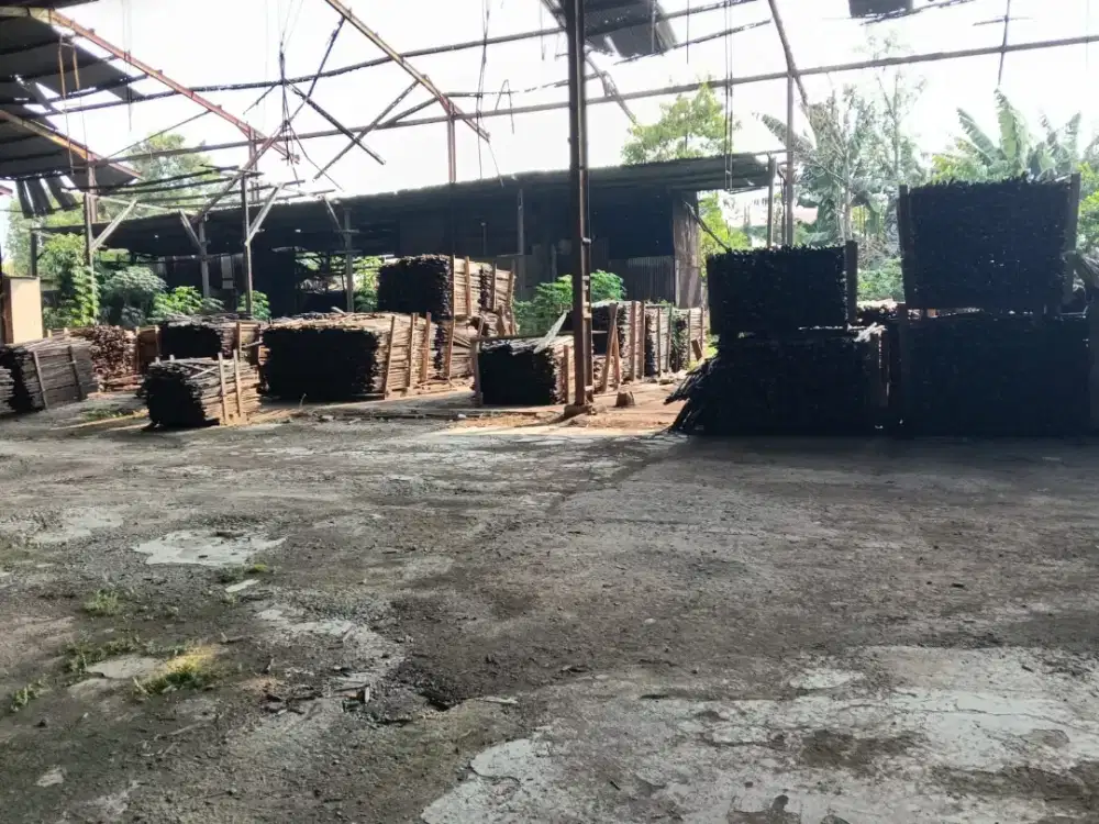 Disewakan lahan 1,4 Hektar ada bangunan gudang  pinggir jln. Duren swt