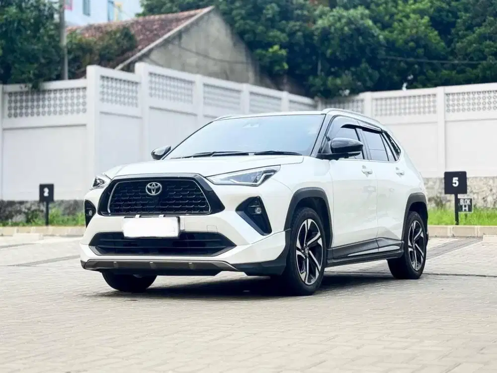 LIKE NEW Yaris Cross GR TSS CVT AT AUTOMATIC 2025