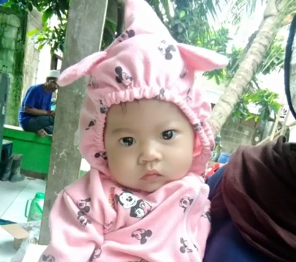 MENCARI LOWONGAN
