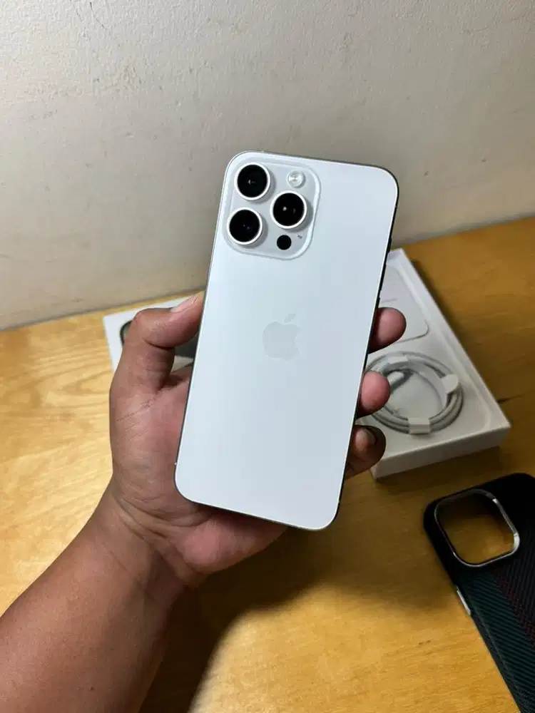 iPhone 15 Pro Max 512GB Inter Bisa Semua Kartu BH 91% Original Fullset