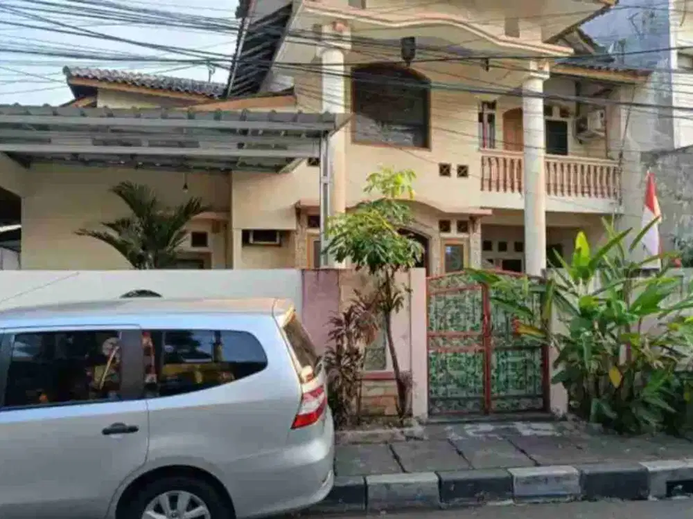 RUMAH MEGAH DI PERUMNAS KLENDER - PONDOK KOPI
