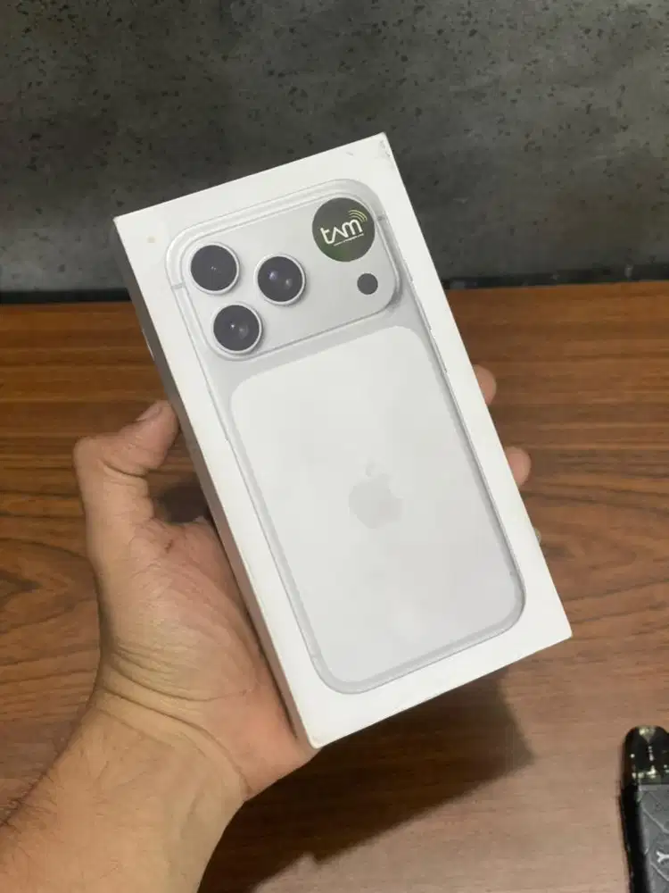 IPHONE 17 PRO 256GB SILVER IBOX!