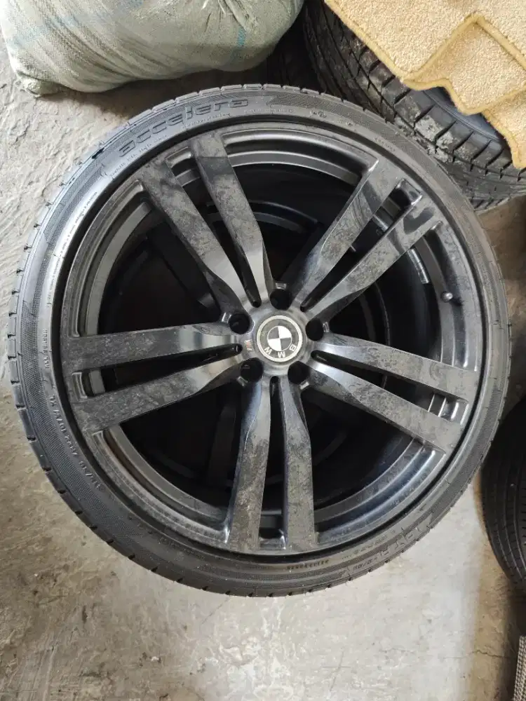 Velg BMW 22 inch dengan Ban velg ring 22 velg R22