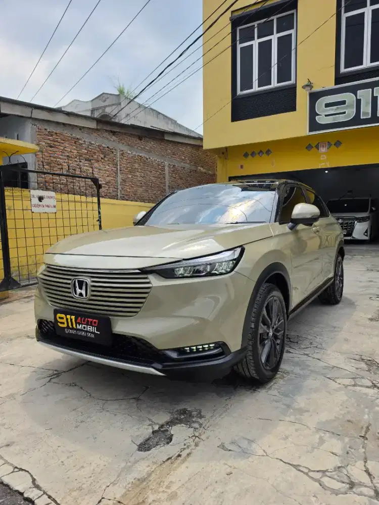 [ ODO 20 RIBUAN ] HONDA HRV HR-V 1.5 SE PANORAMIC CVT TAHUN 2023