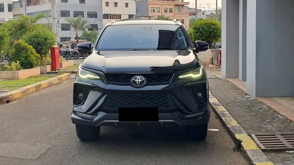 Toyota Fortuner 2.8 VRZ GR Sport 4x2 TSS Diesel Facelift 2024 Like New