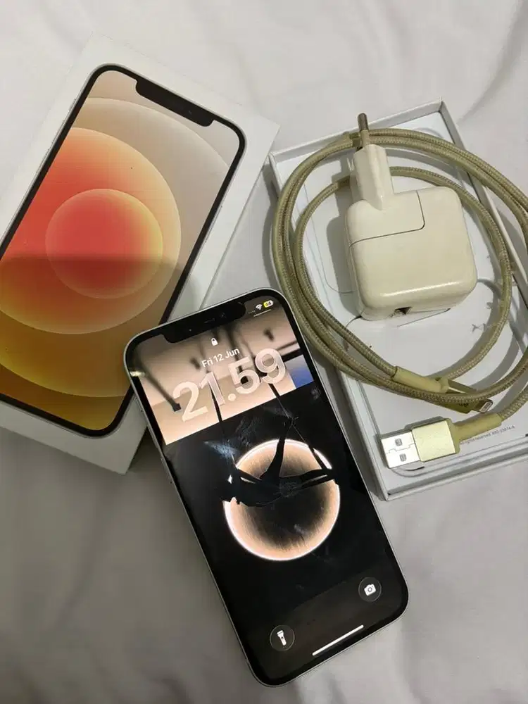 Iphone 12 White, 128gb kondisi mulus
