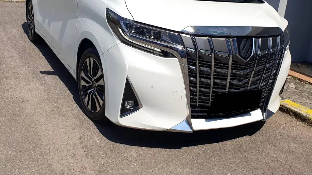Toyota Alphard 2.5 G TSS Pilot Seat White On Beige 2021 Record Garansi