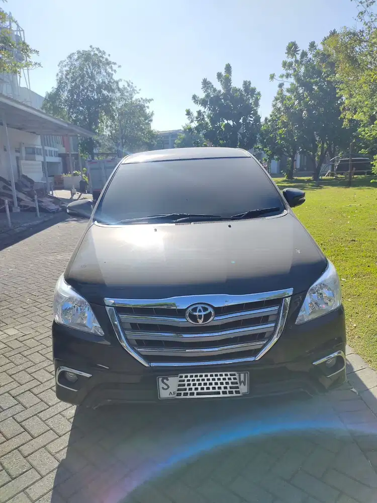 Toyota Kijang Innova 2010 Bensin