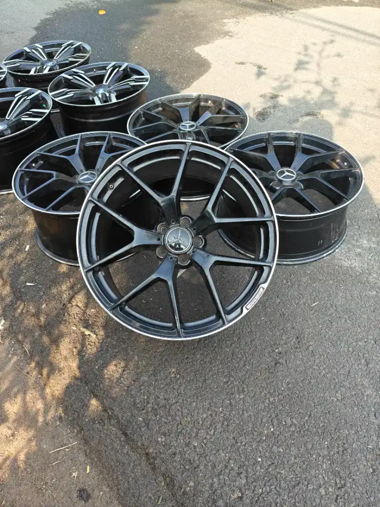 Jual vleg mercy R20 pcd 5x112 114 kond mulus 4pcs lbar 8.5/9.5 et 48