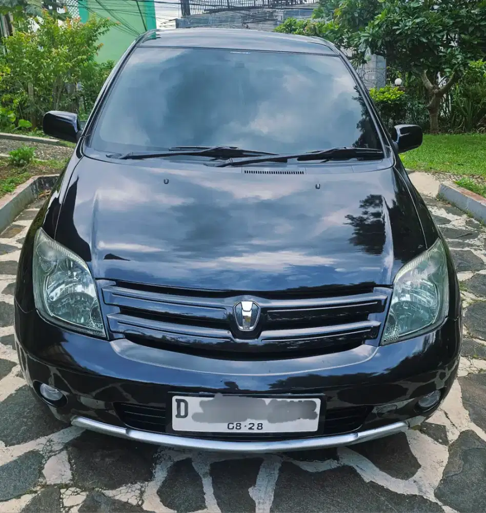 TOYOTA IST 1.5 MATIC LANGKA