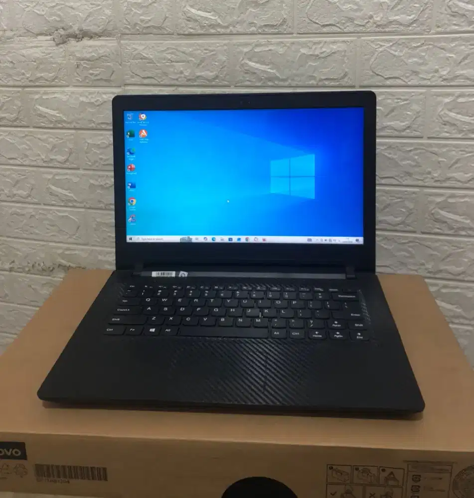 Laptop Lenovo Ideapad 80TQ AMD A9/RAM 8gb