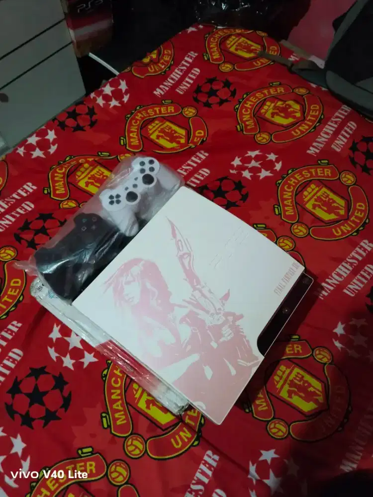 Ps3 slim spesial final fantasy 500gb fullset