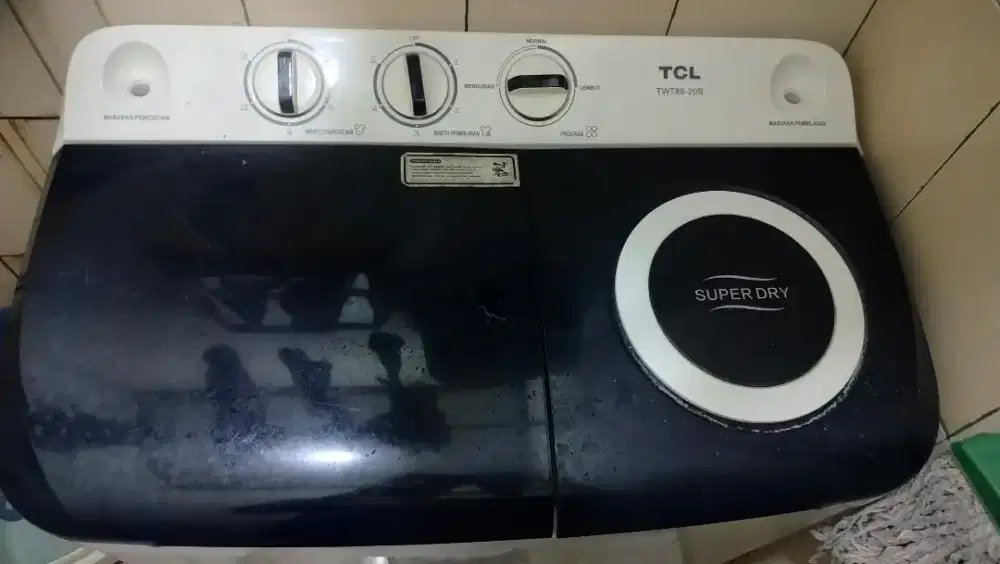 Mesin cuci TCL 8kg 2 tabung