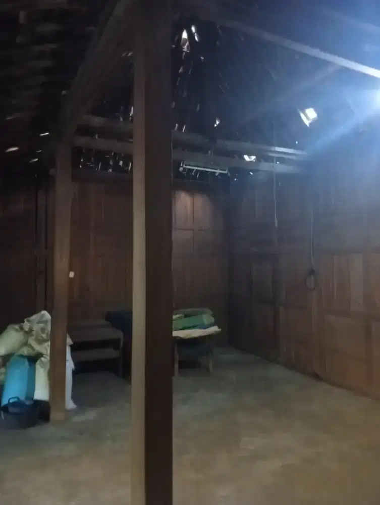 Jual rumah limasan gebyok keliling