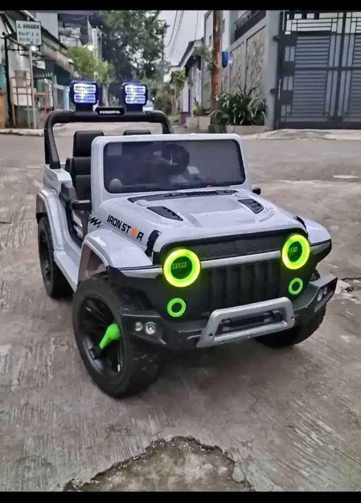 MOBIL AKI REMOTE ANAK BAN KARET