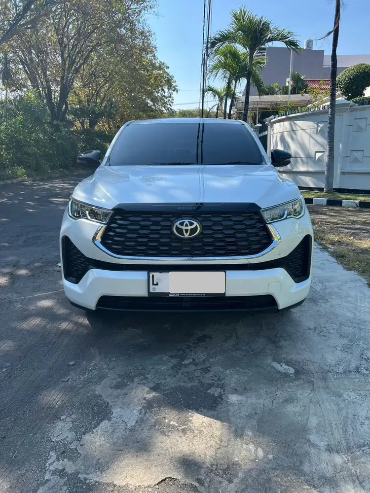Toyota Kijang Innova 2023 Bensin