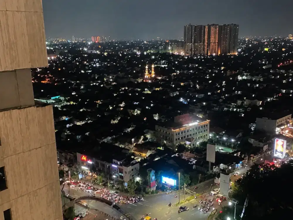 Apartemen LRT City Eastern Green Studio Furnish Akses LRT Jatimulya Disewakan Bulanan View City Light