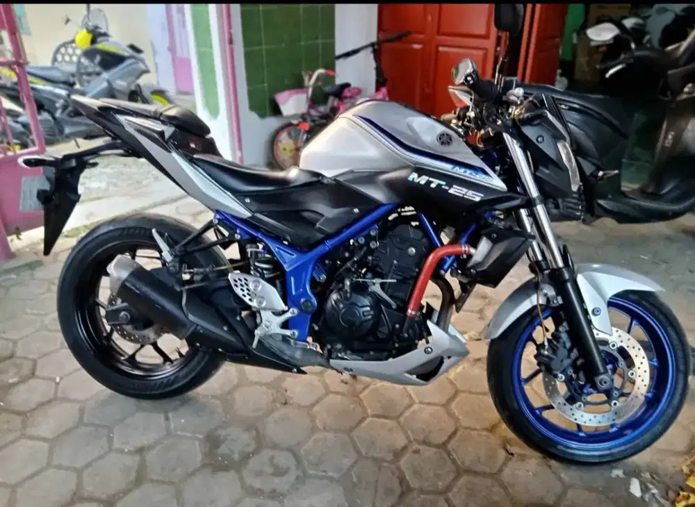Yamaha MT25 2015