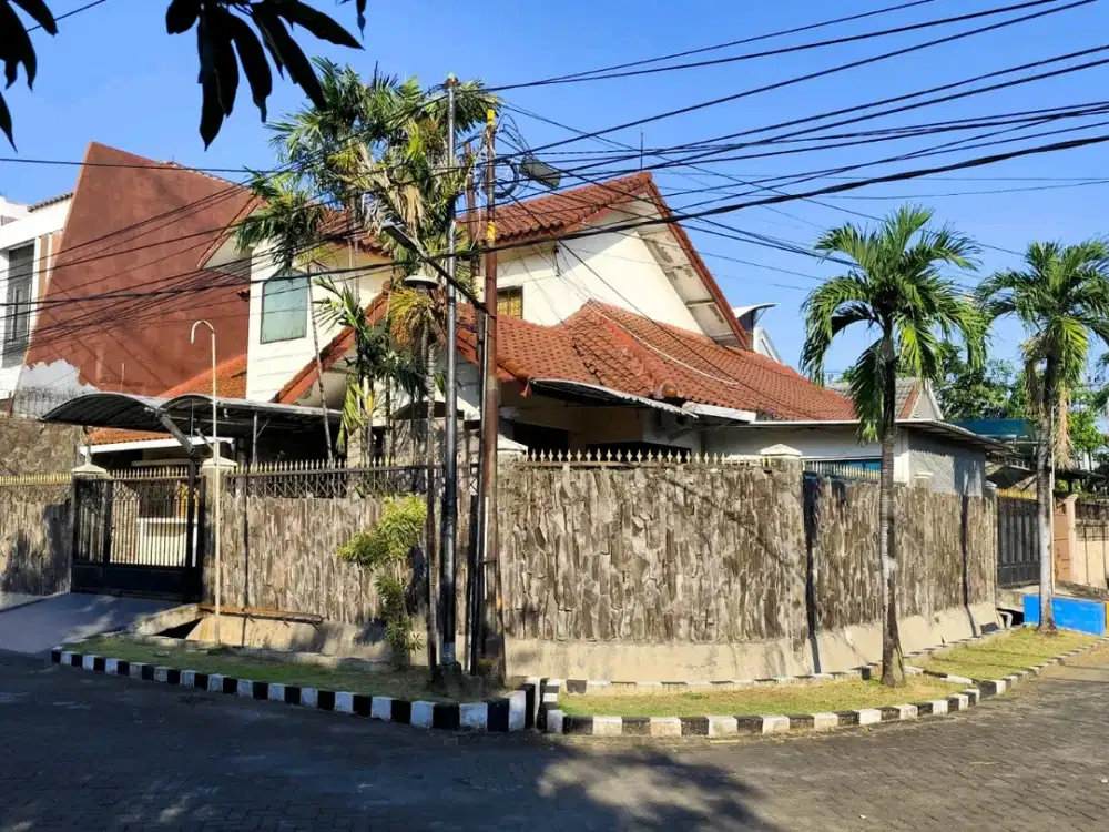 Raya Kutisari Indah