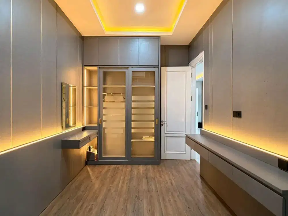 Dijual Rumah Baru Gress Taman Puspa Raya Citraland Utama Semi Furnish 2LT 4KT LT128m Dekat Fresh Market dan Pakuwon Mall Surabaya Barat