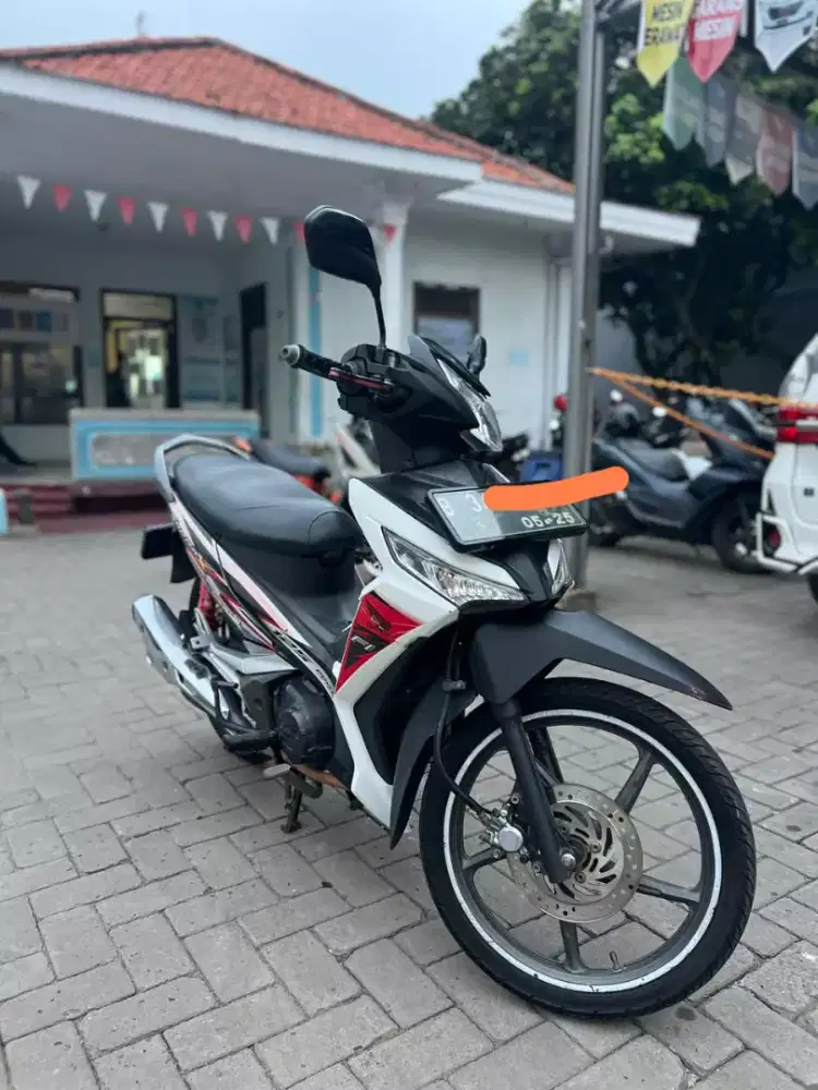 Supra x 125 Fi 2015