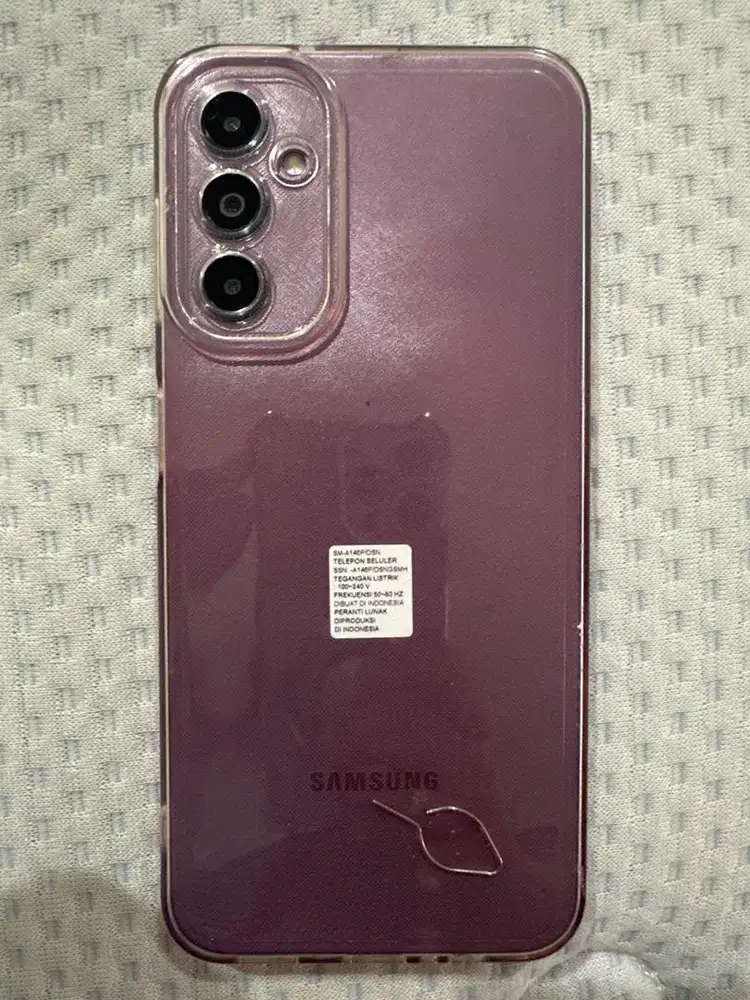 Samsung A14 5G, warna ungu